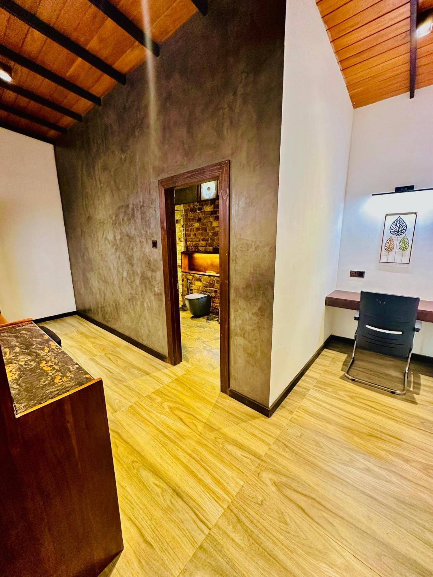 Atha Resort Sigiriya Luaran gambar A private room at a spa in India